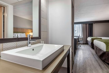 Standard Room, 2 Queen Beds, Non Smoking