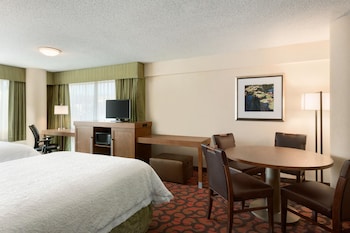 Room, 2 Queen Beds, Microwave