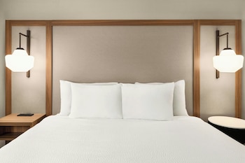 Executive Suite, 1 King Bed with Sofa bed