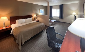 Suite, 1 King Bed with Sofa bed, Non Smoking