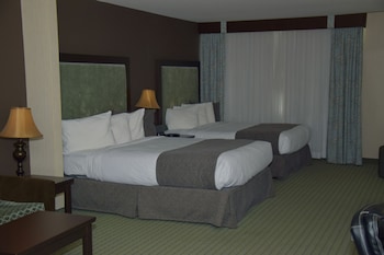 Premium Room, 2 Queen Beds (Coast Two Queens with Sofa Bed)