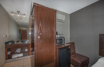 Basic Double Room