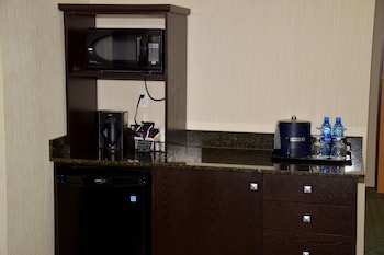 Premium Suite, 1 King Bed (Coast Premium King Junior Suite)