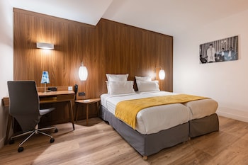 Superior Room, 2 Twin Beds, Accessible, Ground Floor