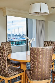 Room, 2 Double Beds, Marina View
