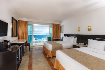 Deluxe Room, 2 Double Beds, Balcony, Ocean View