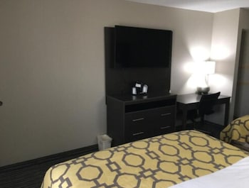 Room, 2 Queen Beds, Non Smoking (1st Floor)