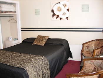 Standard Room, 1 Queen Bed, Non Smoking