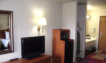 Deluxe Room, 2 Queen Beds, Non Smoking