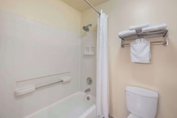 Standard Studio, 2 Queen Beds, Non Smoking, Refrigerator & Microwave