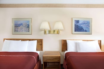 2 Queen Beds, Smoking,  Room 130