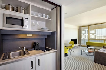 Executive Suite, 1 King Bed with Sofa bed