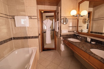 Superior Double Room, 1 Queen Bed