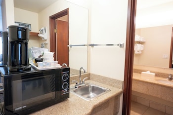 Room, 1 King Bed, Non Smoking, River View