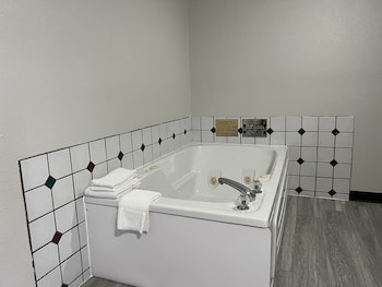 Deluxe Suite, 1 King Bed, Non Smoking