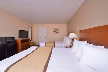 Standard Room, 2 Double Beds, Non Smoking