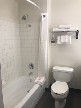 Standard Room, 2 Queen Beds