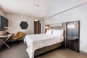 Standard Room, 1 Queen Bed, Corner