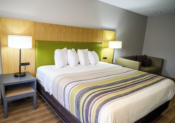 Suite, 1 King Bed with Sofa bed, Upper Floor (No Elevator)