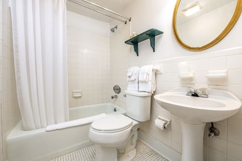 05 - Middletown Guest Room