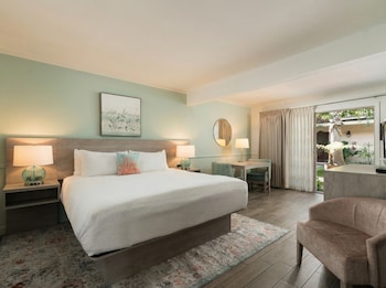 Deluxe Room, 1 King Bed