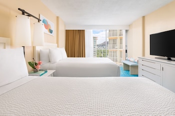 Room, 2 Double Beds, City View