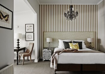 Lodge Suite