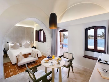 Junior Suite, 1 Queen Bed, Sea View