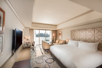 King Premium Deluxe Room - Non-Smoking - 40sqm