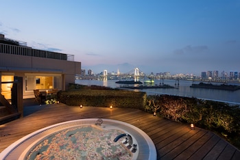 Twin Executive Terrace Suite - Non-Smoking - 120sqm - Terrace with Whirlpool - Reinbow bridge and To