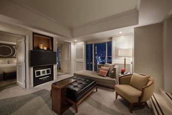 Twin Terrace Suite - Non-Smoking - 66sqm - Terrace with Whirlpool - Executive Lounge Access