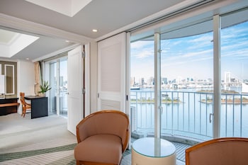 Twin Deluxe Terrace Suite - Non-Smoking - 80sqm - Terrace with Whirlpool - Reinbow bridge and Tokyo