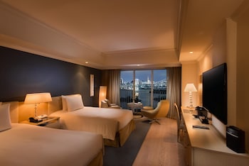 Twin Premium Executive - Non-Smoking - 40sqm - Rainbow Bridge View - Executive Lounge Access