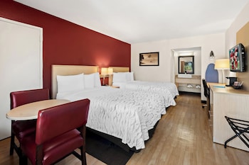 Standard Room, 2 Double Beds (Smoke Free)