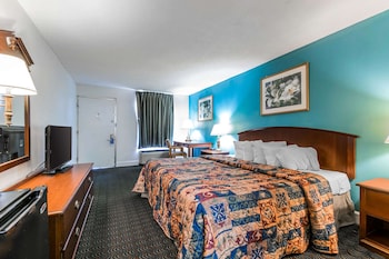 Standard Room, 1 King Bed, Non Smoking