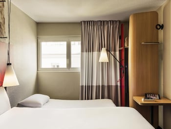 Standard Room, 1 Double Bed with Sofa bed