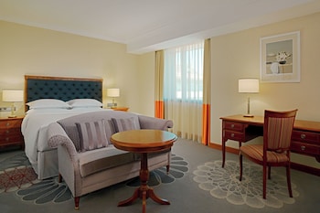 Executive Room, 1 King Bed