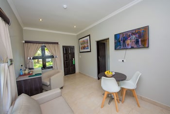 Suite, Lake View