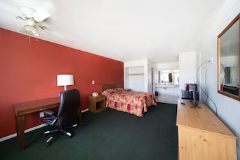 Standard Room, 1 Queen Bed, Non Smoking