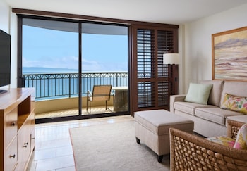 Premier Ocean Front One-Bedroom Suite