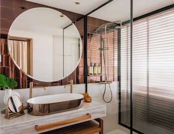 Junior Suite (Extra ME w/Private Garden 2+1)