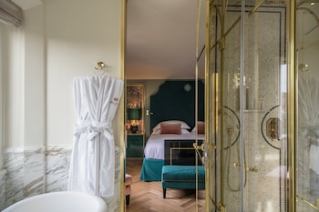 Penthouse Suite