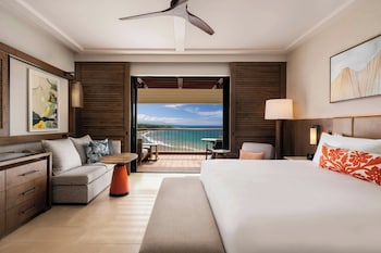 Room, 1 King Bed, Balcony, Oceanfront (Tower, Renovated)