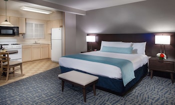Suite, 1 King Bed (Coast King Junior Suite)