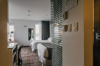 Signature Suite
