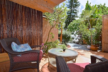 Cottage, Bay View (Hibiscus Room)