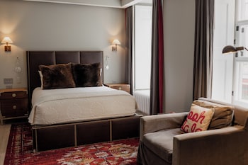 Comfort Room, 1 Queen Bed