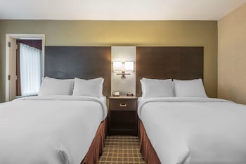 Standard Room, 2 Queen Beds, Non Smoking