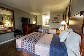 Standard Double Room, 2 Double Beds, Non Smoking
