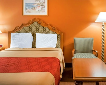 Standard Room, 2 Queen Beds, Non Smoking